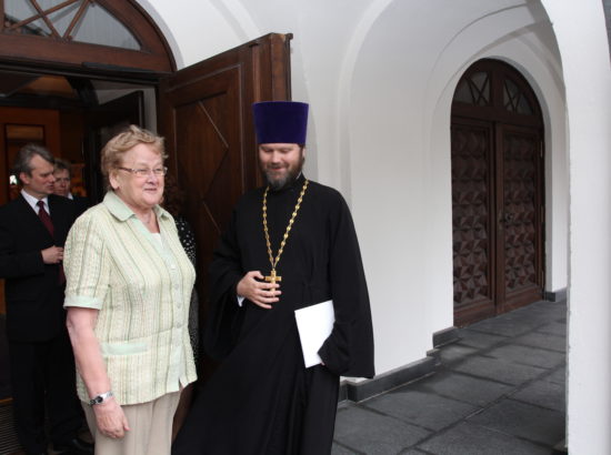 Riigikogu esimees Ene Ergma ja Moskva ja kogu Venemaa patriarh Kirill saatkonnaga